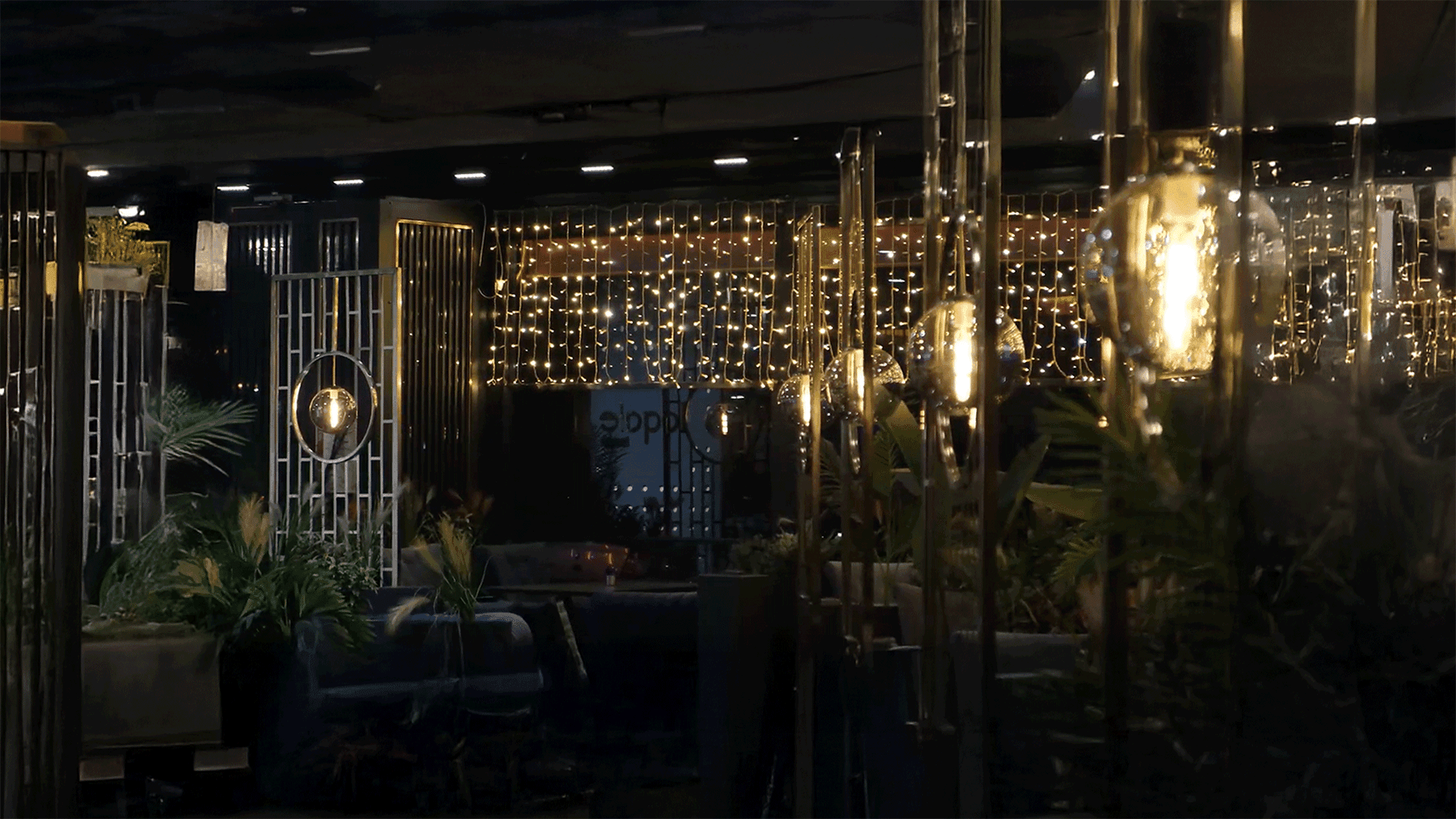Loqale Lounge - Luxury Interior